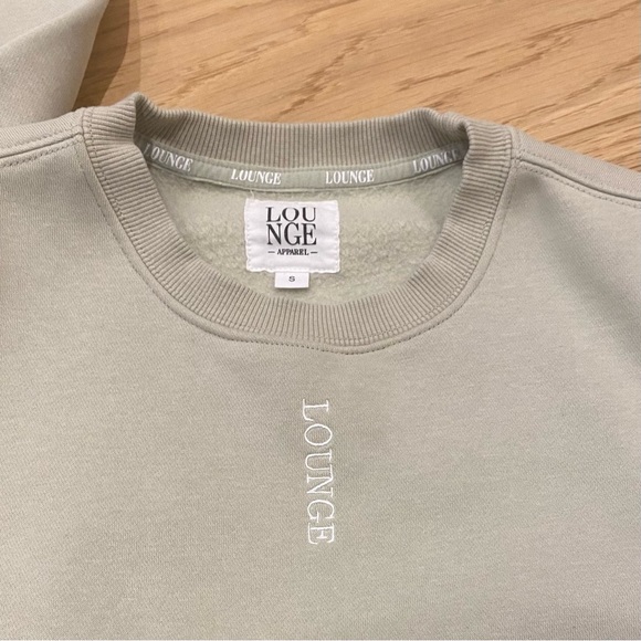 Lounge apparel small crewneck sweater, light green - Picture 7 of 7